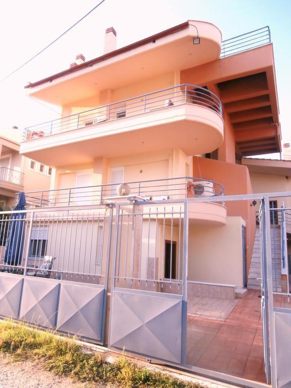 Dimitrios Apartments Sotirítsa Екстериор снимка