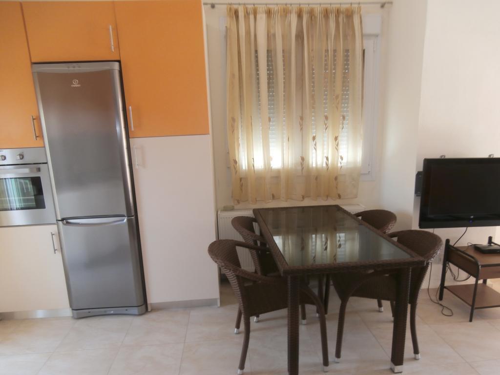 Dimitrios Apartments Sotirítsa Екстериор снимка