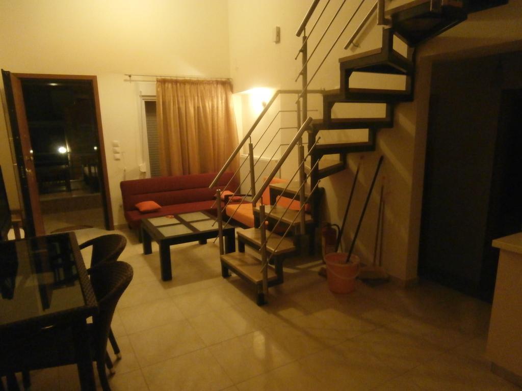Dimitrios Apartments Sotirítsa Екстериор снимка