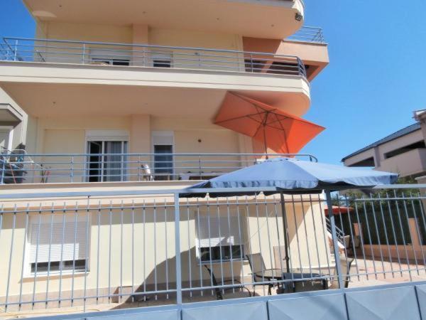Dimitrios Apartments Sotirítsa Екстериор снимка